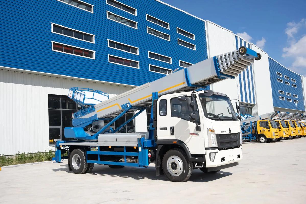 大悟出租云梯车高空作业车 建筑垃圾搬运